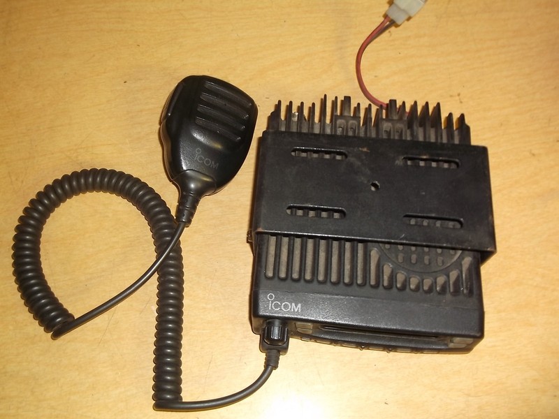 Icom 1C-F621-TR 2-Way Radio AFJIC-F621-2 w/ Microphone *FREE SHIPPING*