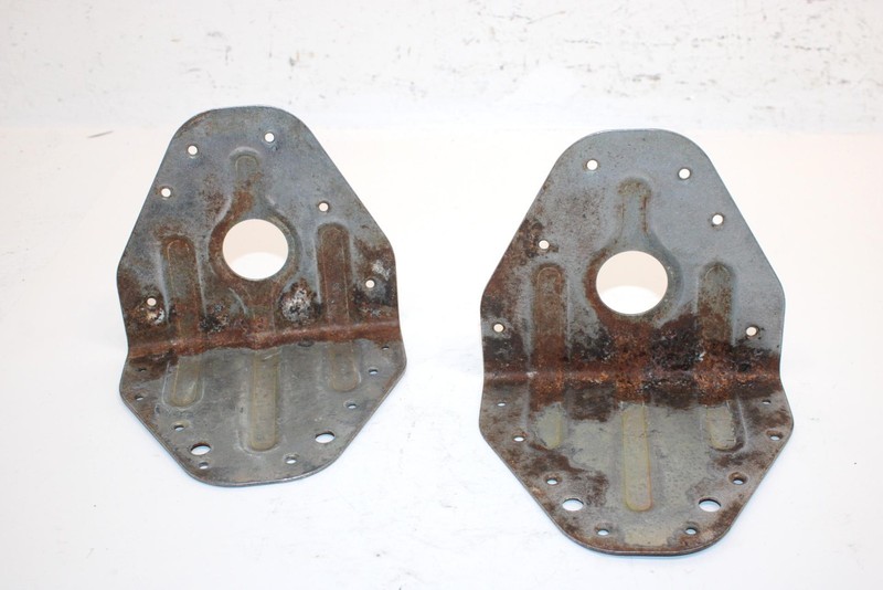 1988 Yamaha Phazer Oem Front Tunnel Bracket Pair 83V-21910-01-00 SY26