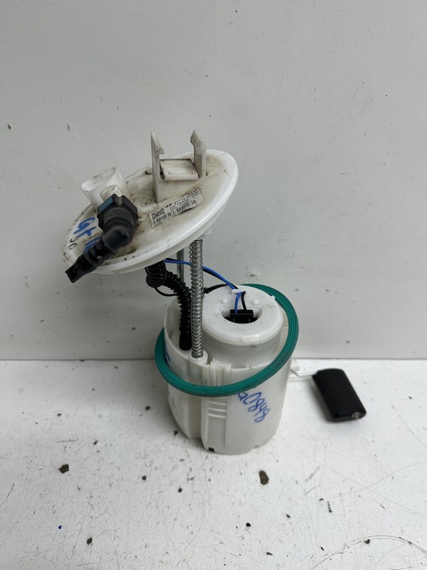 2011-2013 Kia Optima 2.4L Hybrid Fuel Pump w Sending Unit & Bracket Oem