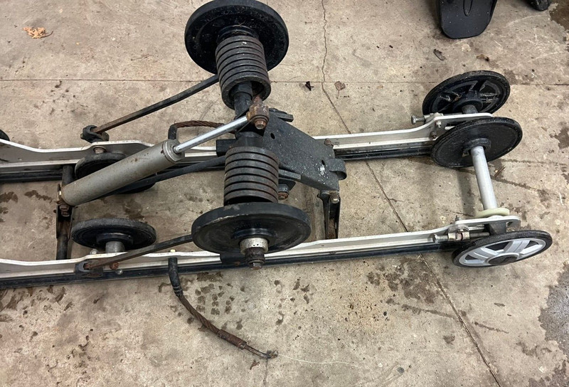 Ski-doo REV 600 800 144" Skidframe $60 Ship to WI IA IL MN ND SD