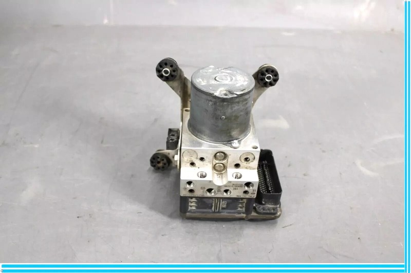 11-19 BMW F10 550i 640i 750Li ABS Anti Lock Brake Pump DSC Module 6851382 OEM