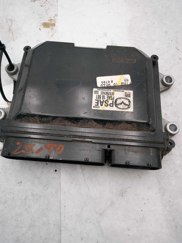 Used Front Body Control Module fits: 2018 Mazda 3 Body Control BCM front LH engi