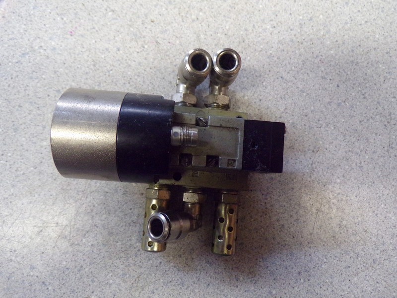 Valve 0418228 *FREE SHIPPING*