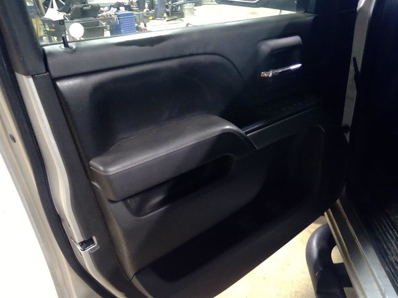 SILVERADO 2017 Driver Left Front Door Trim Panel 1721941