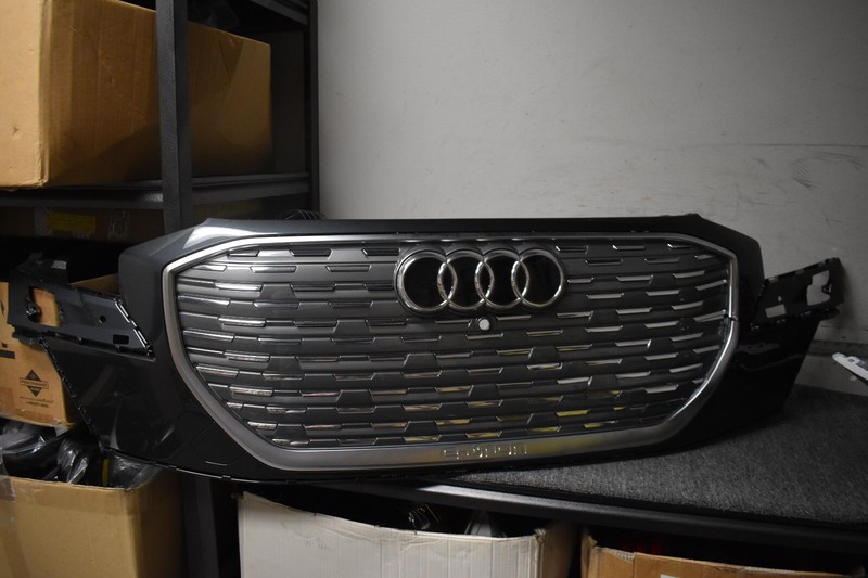 2022 AUDI Q4 E-TRON PREMIUM FRONT GRILLE FACTORY OEM