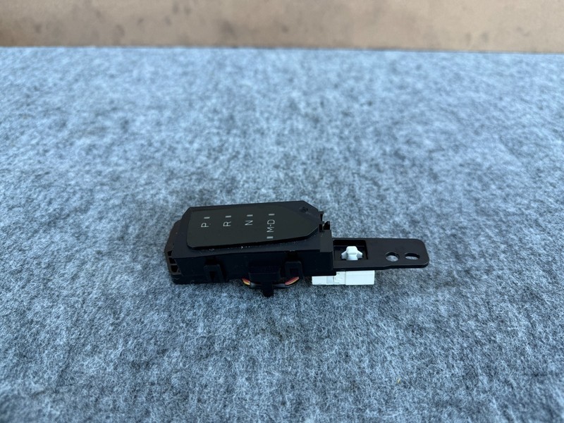 SUBARU WRX 22-25 OEM AUTOMATIC TRANSMISSION GEAR SHIFTER INDICATOR TRIM LIGHT