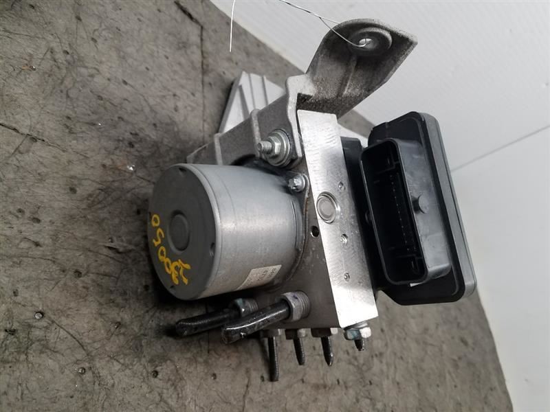 Anti-Lock Brake Part SS Fits 17 CAMARO 1067070