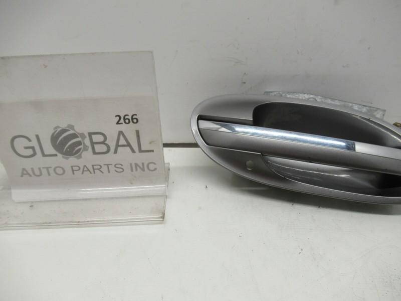 06-08 BMW E65 E66 750i FRONT RIGHT PASSENGER SIDE EXTERIOR DOOR HANDLE GRAY OEM