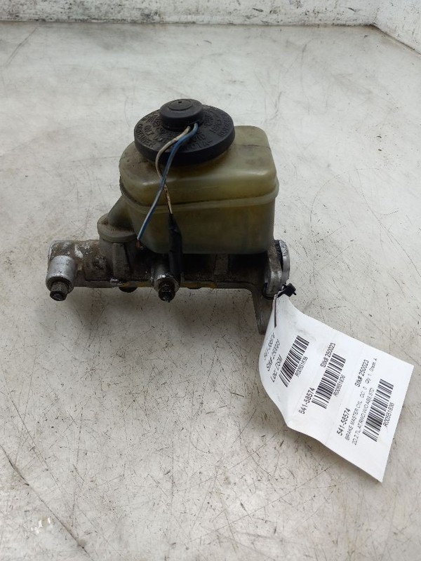 95 96 97 98 TOYOTA T100 2.7L BRAKE MASTER CYLINDER WITHOUT ABS