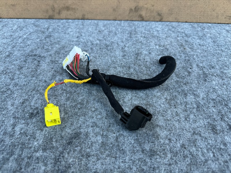 KIA STINGER 2018-2023 OEM FRONT RIGHT PASSENGER SEAT FLOOR WIRING HARNESS CUT