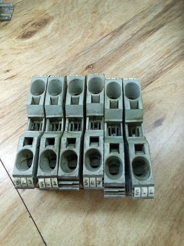 Lot Of 6 Wago 285 IEC 60947-7-1 800V 35MM