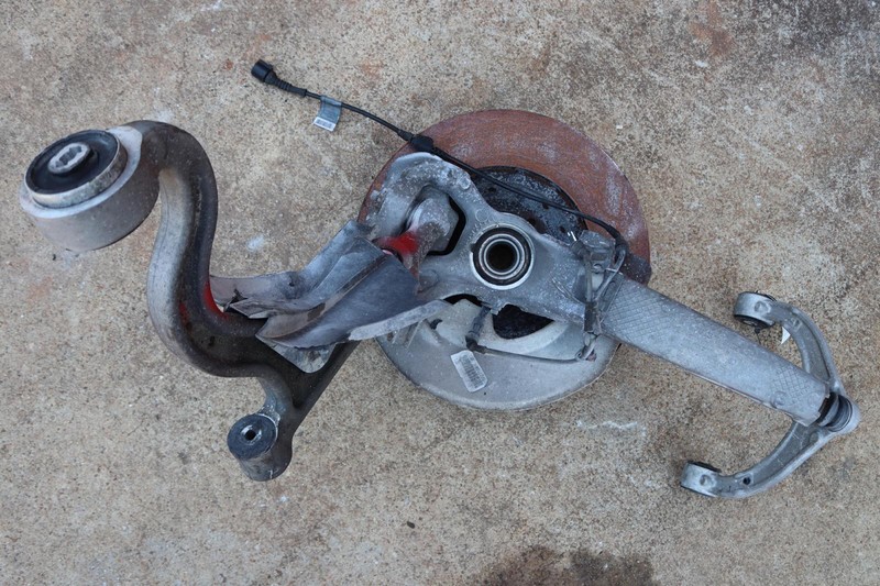 2010-2016 PORSCHE PANAMERA AWD FRONT RIGHT SIDE SPINDLE KNUCKLE HUB W/ ARMS OEM