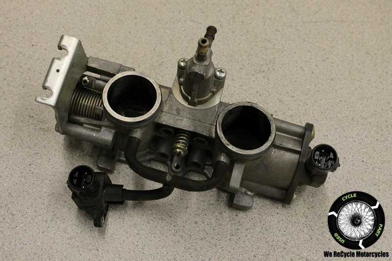 02 HONDA FSC 600 SILVERWING THROTTLE BODIES OEM FSC600