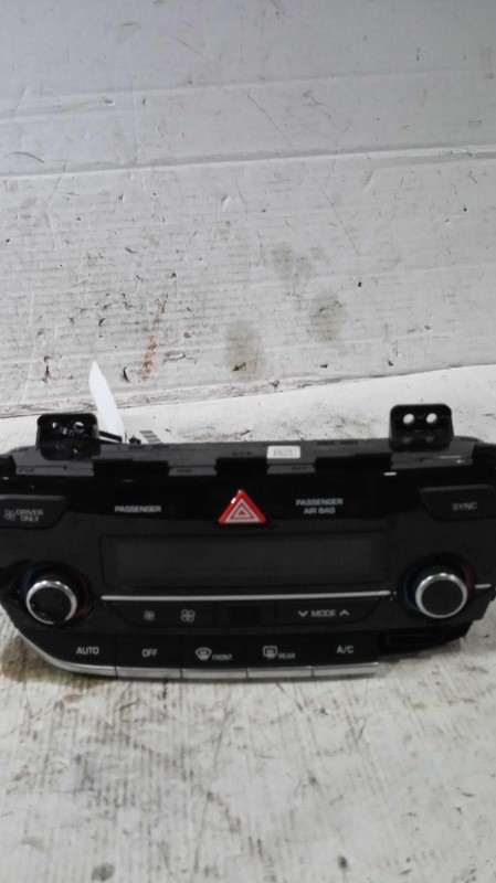 Used A/C Selector Switch fits: 2019 Hyundai Ioniq VIN C 8th digit HEV Grade A