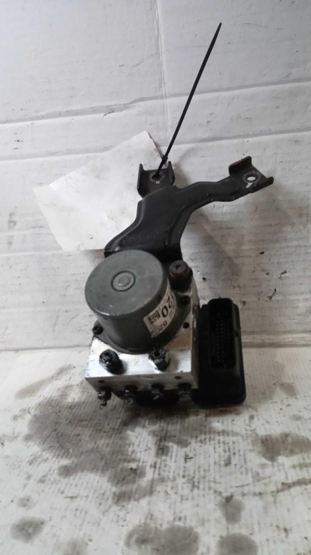 2018 KIA FORTE ABS Pump & Motor Assembly OEM 58920B0200 116K Miles Blue