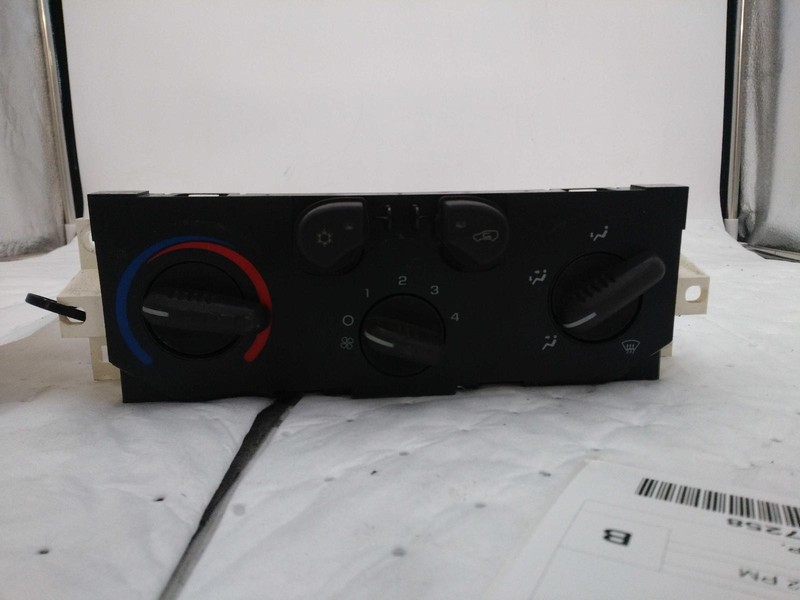 2008 GMC Canyon A/C Selector Switch OEM Red 397003 55K Miles Warranty