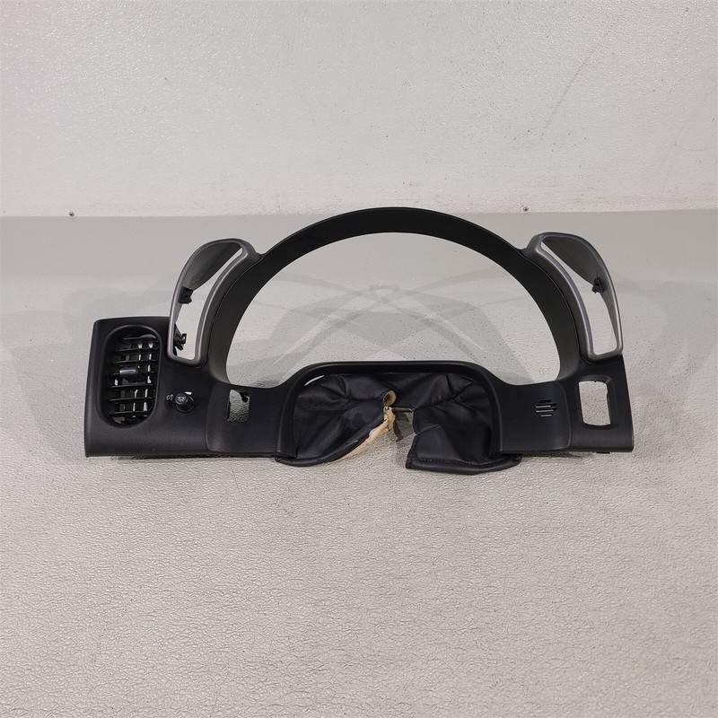 05-07 Corvette C6 Convertible Instrument Cluster Surround Bezel Aa7411