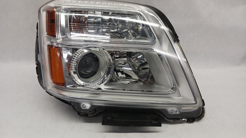 10-'15 GMC TERRAIN Right passenger headlight OEM Grade A!