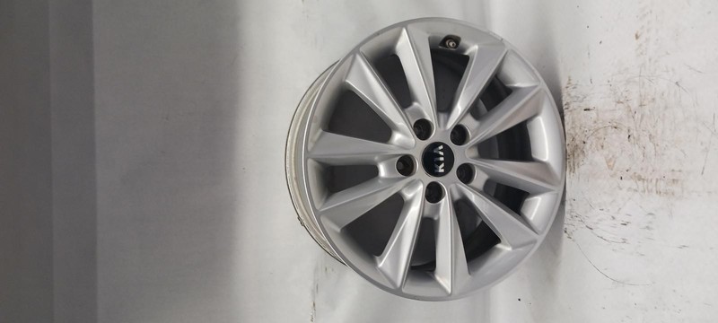 19-'20 KIA SORENTO Wheel 17x7 alloy OEM Grade B