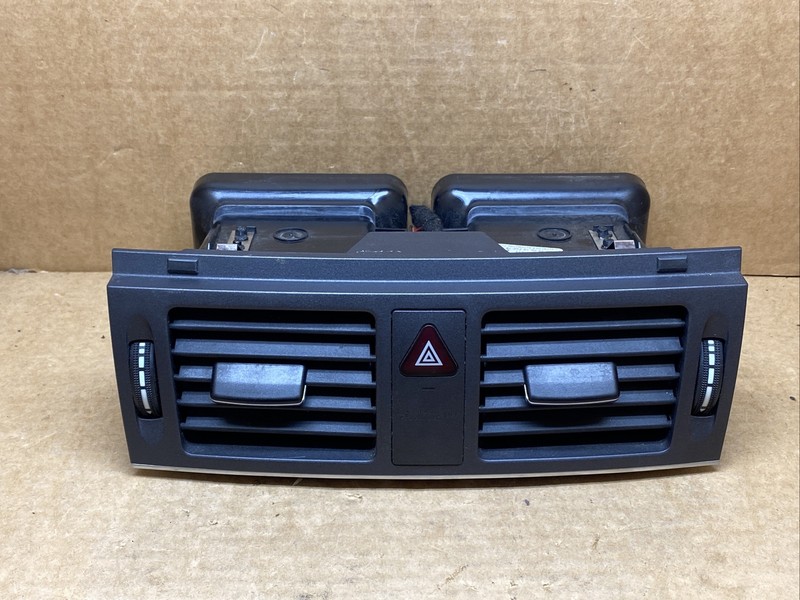 2011 MERCEDES BENZ C300 C 300 CENTER DASH A/C AIR VENT HAZARD FLASHER SWITCH