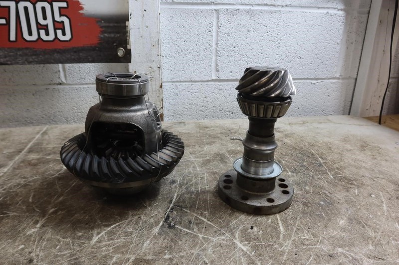 2018-2026 Jeep Wrangler JL OEM 3.45 Differential Carrier Ring Gear Spider Pinion