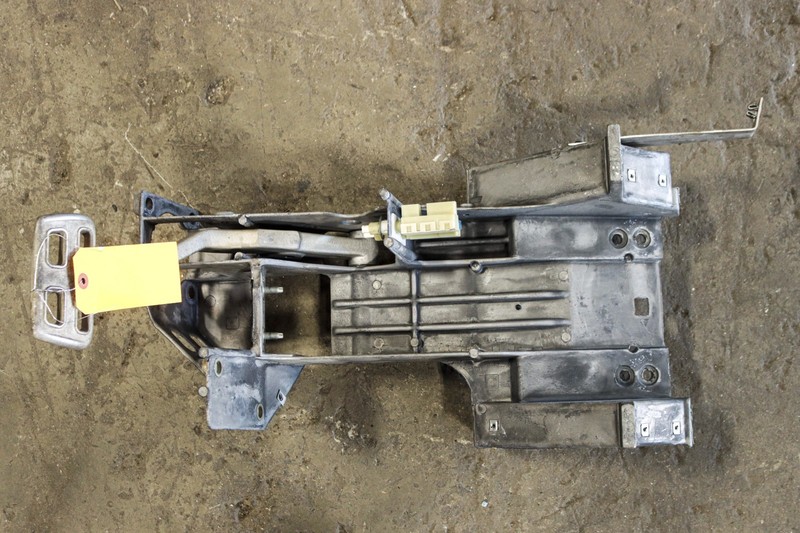 1997-2004 Chevy Corvette C5 Brake Pedal Assembly OEM 10402879 *USED*