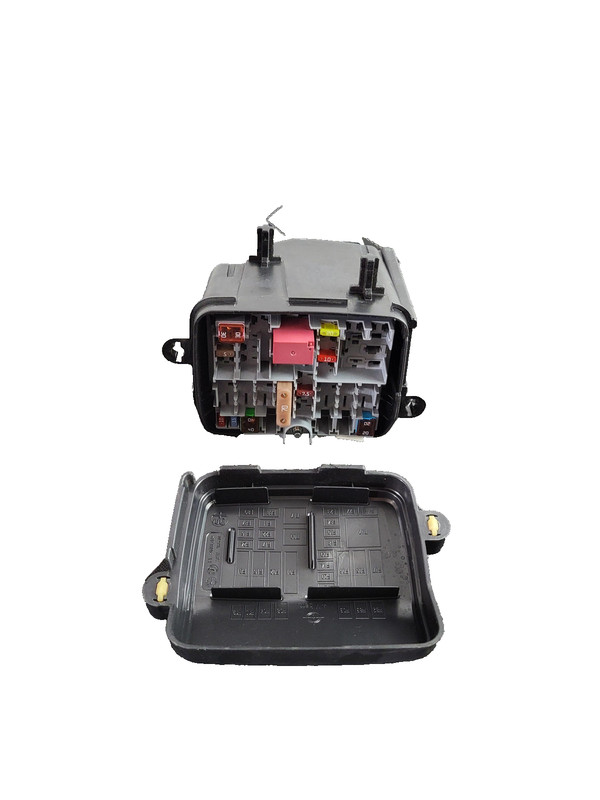 Used Oem Alfa Romeo Right Passenger Fuse Junction Box 2.0L 2018-2024 Stelvio