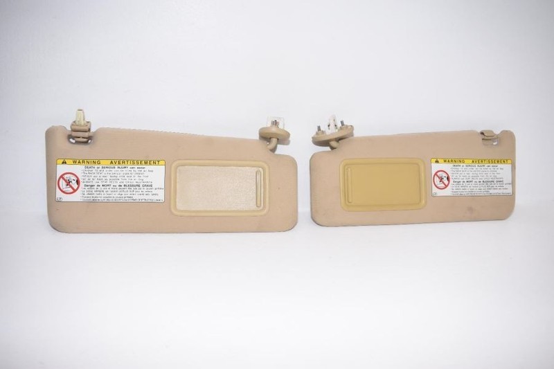 2006 LEXUS IS250 2.5L AT DRIVER AND PASSENGER SIDE LH & RH SET OF SUN VISORS