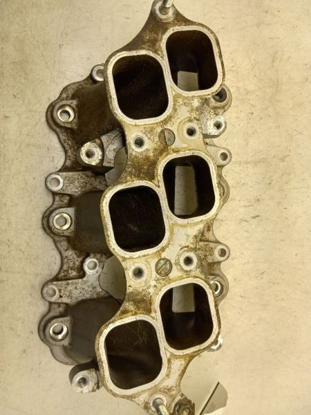 10-18 TOYOTA 4RUNNER SR5 4.0L 6CYL LOWER INTAKE MANIFOLD ASSEMBLY