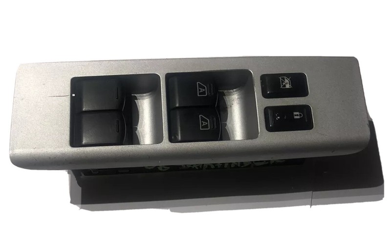 2005-2008 NISSAN PATHFINDER GRAY DRIVER SIDE MASTER CONTROL WINDOW SWITCH