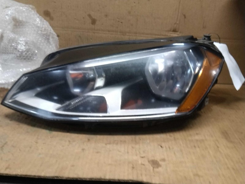 2015 Volkswagen Golf Left Headlight Assembly Black OEM 204234 136K Miles