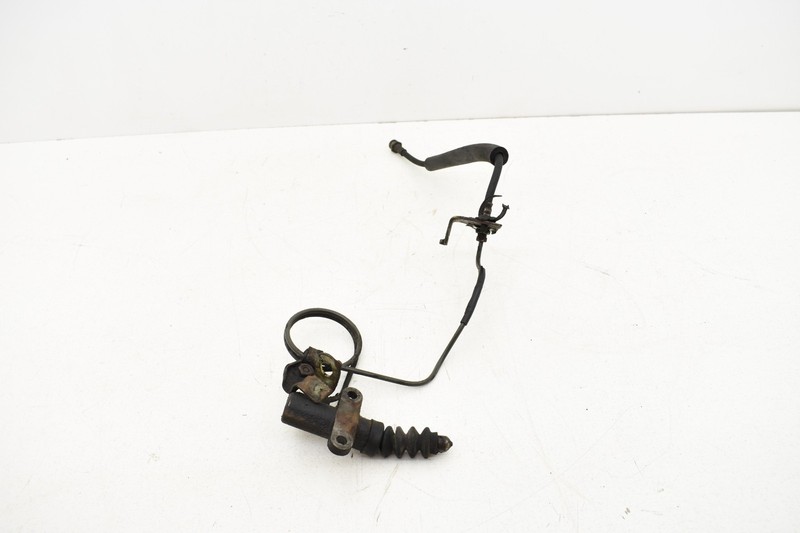 1990 Mazda Miata MX-5 Clutch Slave Cylinder W/ Line Manual OEM KW54