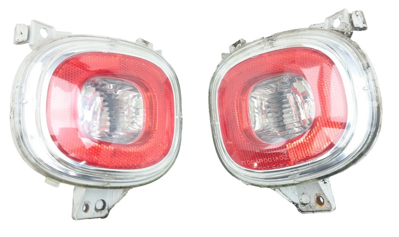 2014-2017 Fiat 500L Pair Left & Right Reverse Back Up Tail Light Lamp OEM
