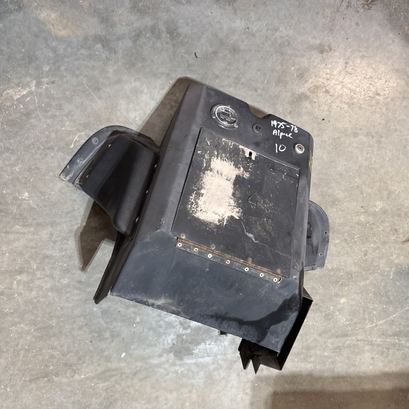 1975 - 1978 Ski-Doo Alpine 640 Vintage snowmobile Body Dash Cowling 10