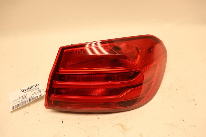 2017 BMW 430I REAR RIGHT PASSENGER SIDE QUARTER PANEL TAIL LIGHT LAMP OEM