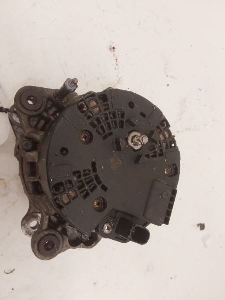 Alternator 180 Amp Bosch Manufacturer Fits 12-15 PASSAT 3129685