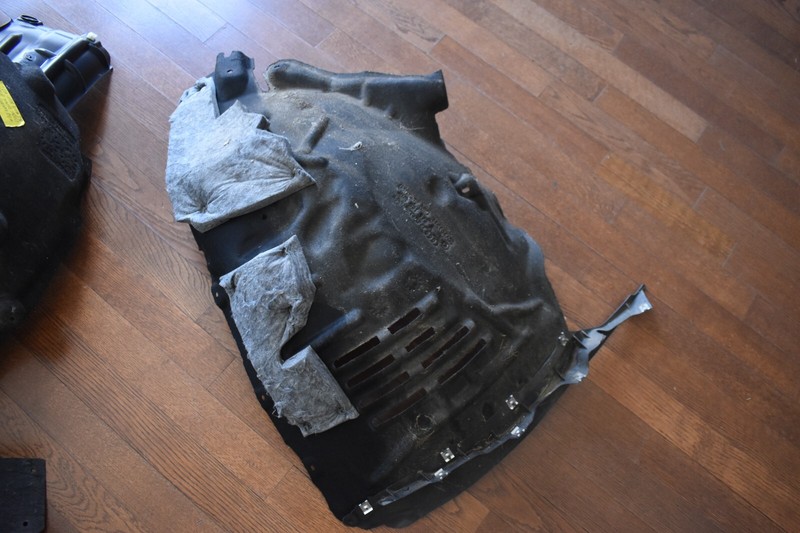 AUDI RS Q8 2021-2025 FENDER LINER FACTORY OEM