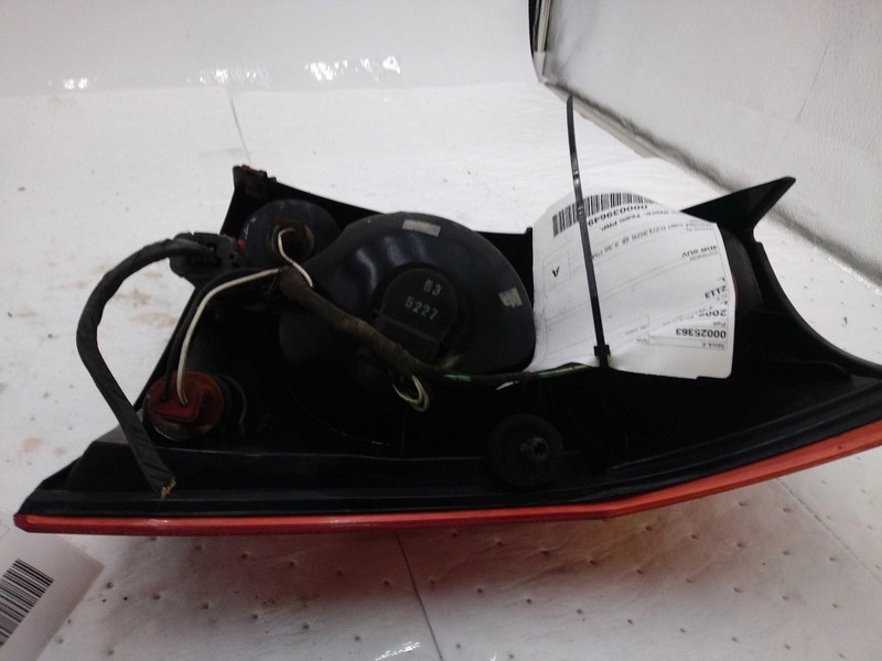 Used Left Tail Light Assembly fits: 2006 Chrysler Pacifica Left Grade A