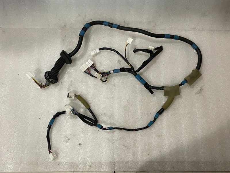 2007 - 2012 LEXUS LS460 OEM RIGHT FRONT DOOR WIRING HARNESS