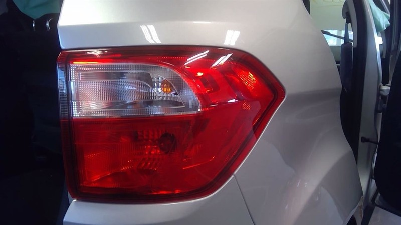 Passenger Tail Light S Model Bright Red Lens Outer Fits 18-22 ECOSPORT 3444556