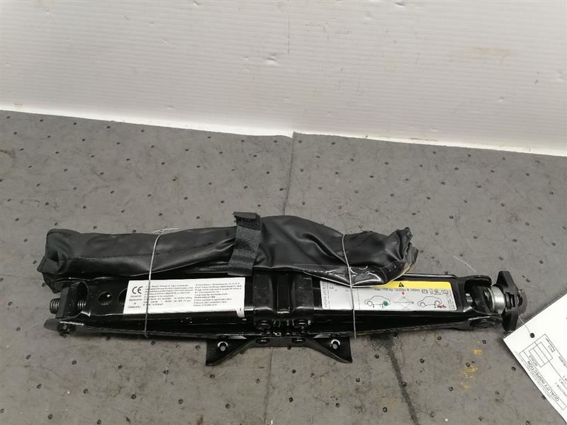 Jack And Tools Set Fits 2016 Audi A3