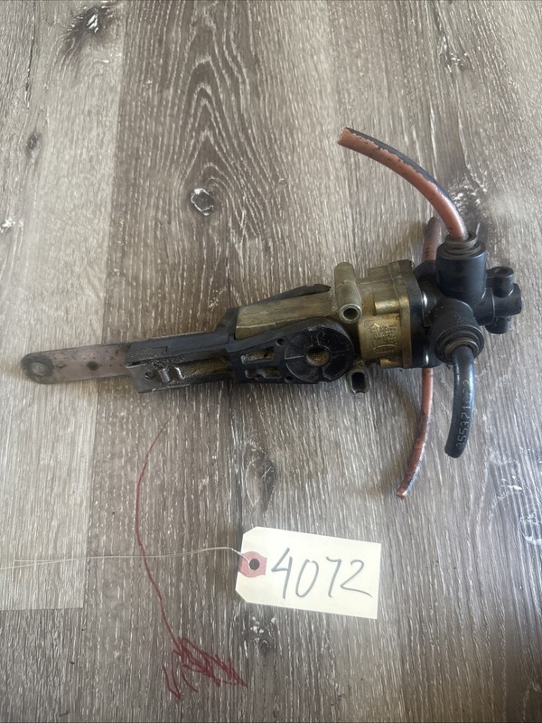 Hadley Height Control Valve H145525161579