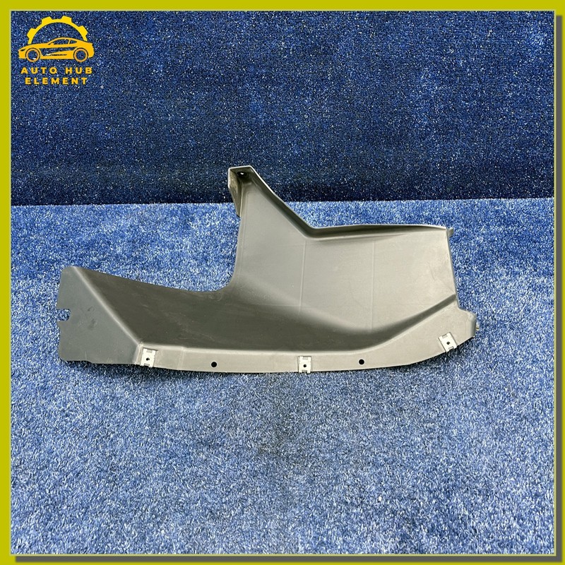 2013-2018 RAM 1500 REAR RIGHT SIDE PICK UP BOX INNER SHIELD SPLASH GUARD OEM