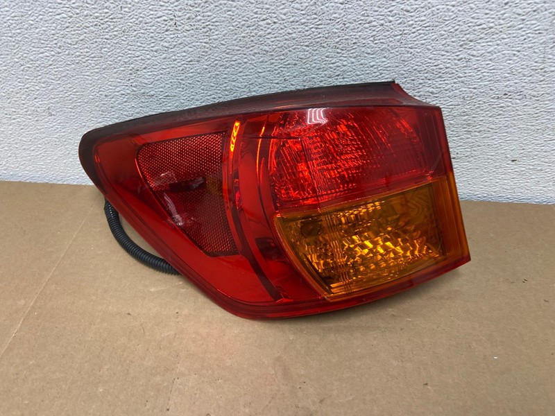2009 - 2010 Lexus Is250 Is350 Left Driver LH Side Tail Light Oem AC5613 LK
