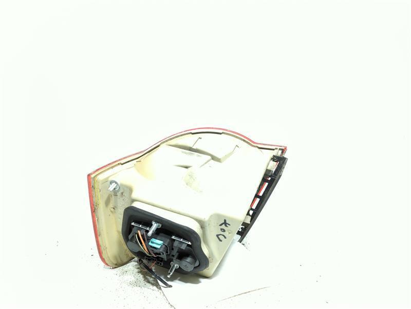 2006 Volkswagen Jetta Right Tail Light Assembly Grey OEM 286246 Used 209k Miles