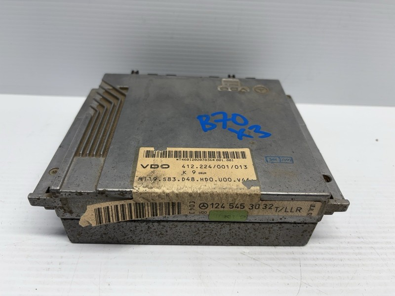 Mercedes OEM Engine Cruise Throttle Control Unit ECU 93-95 W124 E420 400E
