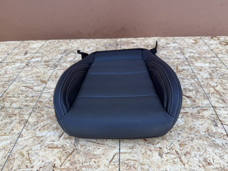 FORD MUSTANG GT 2024-2026 FRONT LEFT DRIVER SIDE LOWER SEAT CUSHION BLACK