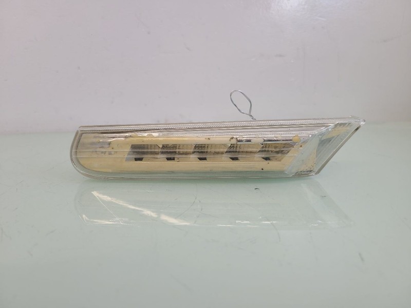 Driver Corner/Park Light Side Marker Fits 97-04 PORSCHE BOXSTER 585831