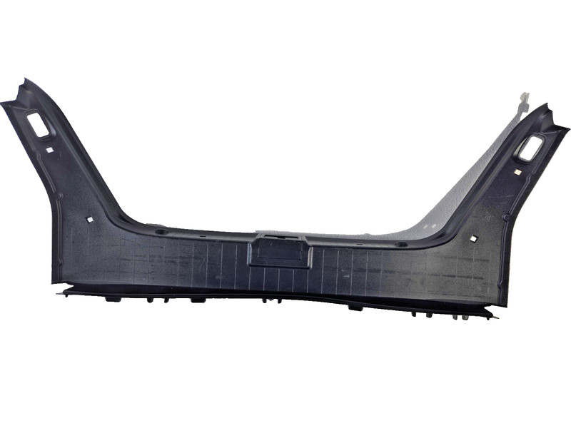 2003 2009 Mercedes Benz E500 Rear Trunk Lid Sill Scuff Molding Trim Panel OEM