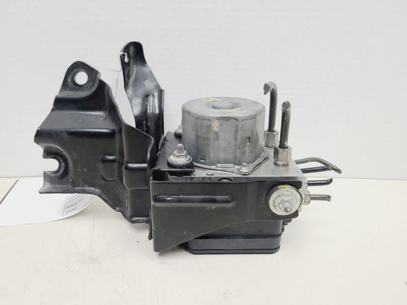 Anti-Lock Brake Part Assembly Sedan Under Hood Fits 17-18 ALTIMA 561672